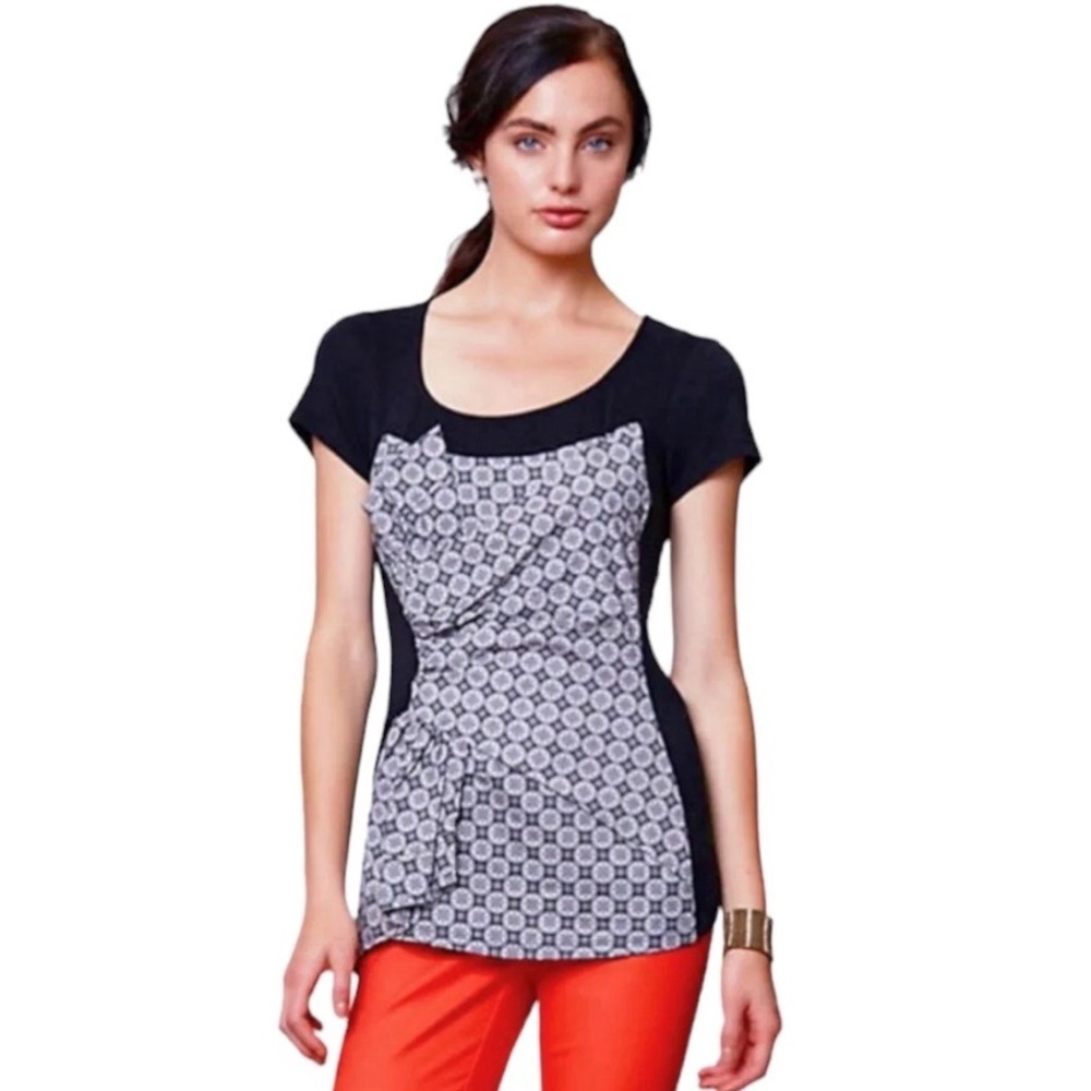 Anthropologie Twist Print Top Small 2 4 Grey Black Tee Blouse Shirt Flattering - Picture 5 of 9